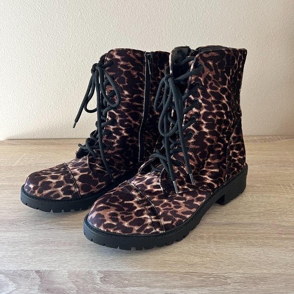 STEVE MADDEN GIRL Velvet Animal Print REX Combat Boots 8M Retro 90s Y2K - Picture 7 of 7